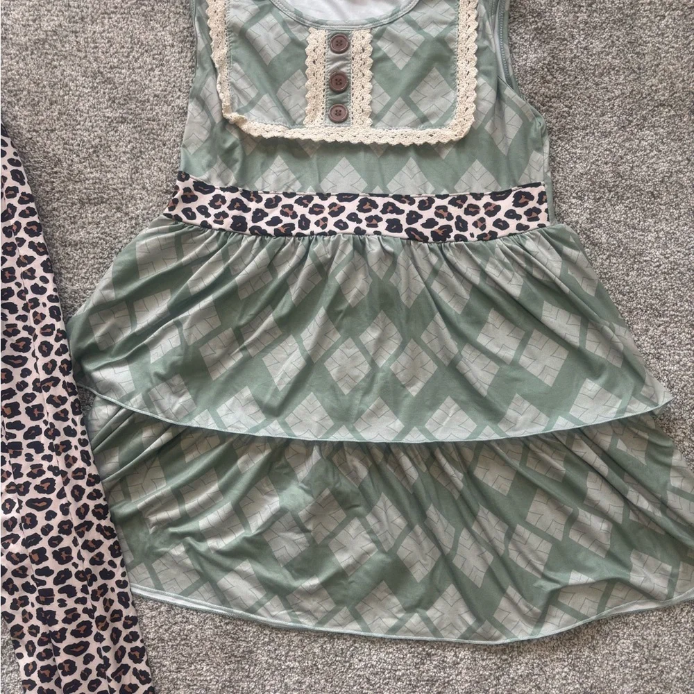 N/A stylish green